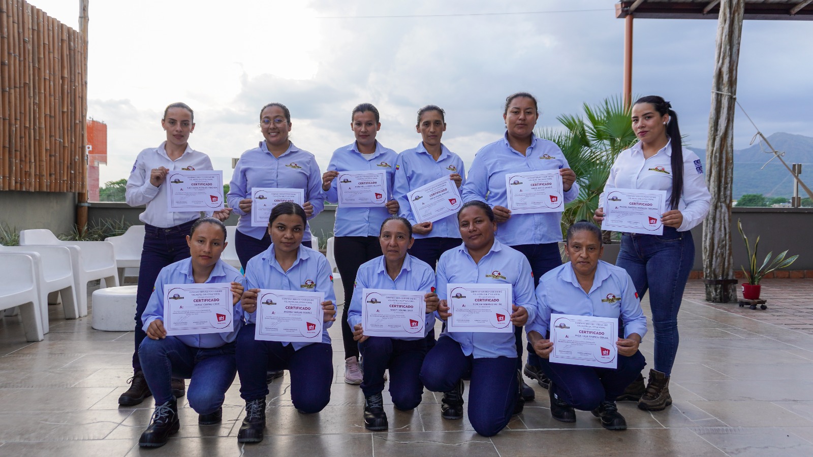 a) Cursos Básicos de Manipulación de Alimentos (B.P.M)<br><br/>
b) Cursos Básicos de Servicio al Cliente.<br><br/>
c) Cursos Básicos de H.S.E.Q y Primeros Auxilios.<br><br/>
d) Cursos Básicos de Cocina.